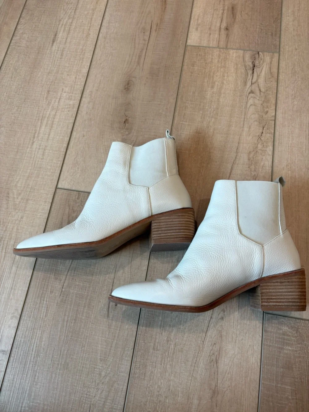 CHINESE LAUNDRY Filip Ankle Boot 8.5